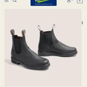 Blundstone Women’s Black Leather Chelsea Boots